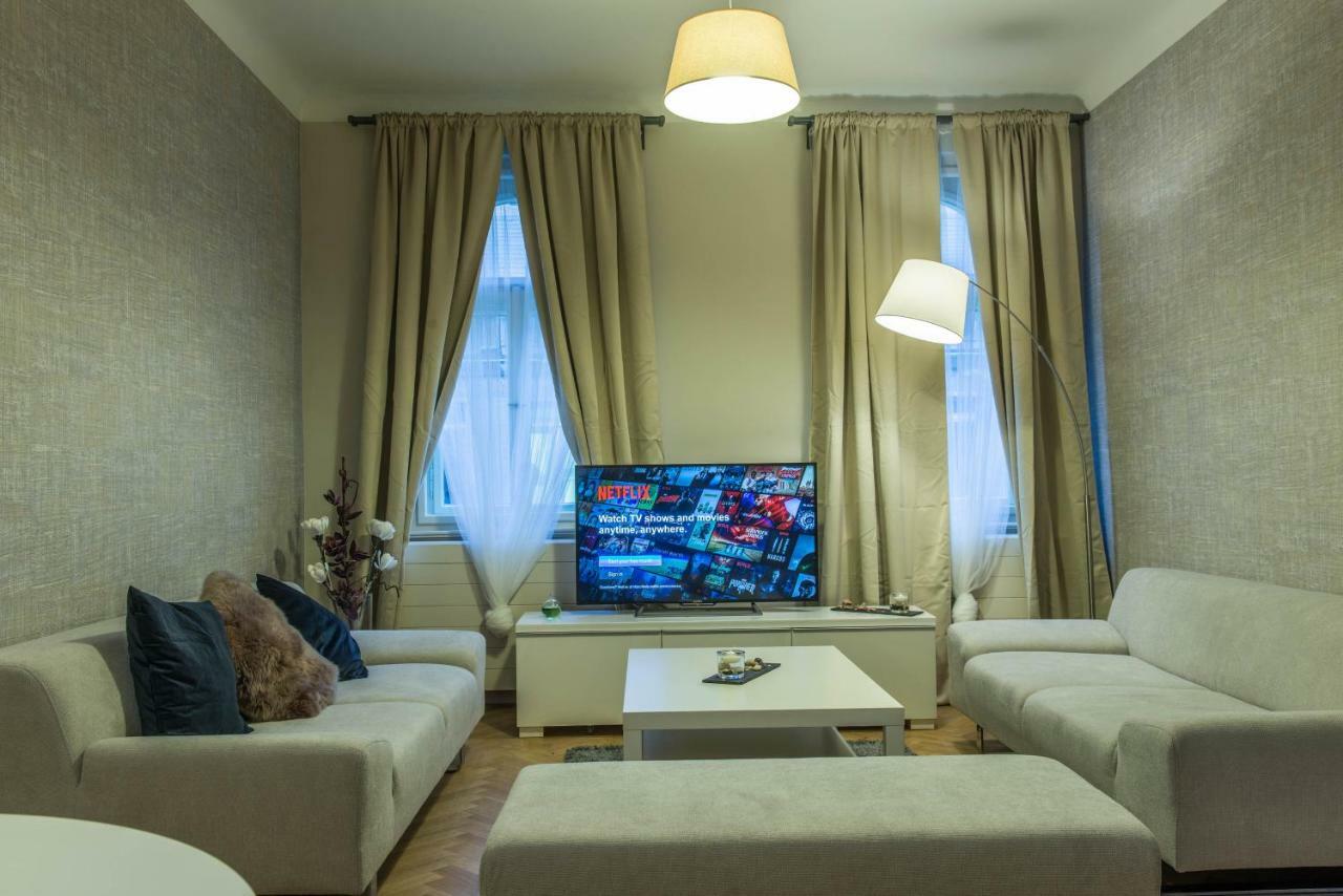 Апартаменты Exclusive 3 Bedroom Top-notch Flat, Great Location Прага