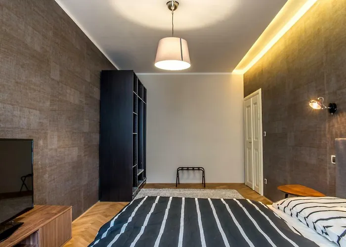 Exclusive 3 Bedroom Top-Notch Flat, Great Location